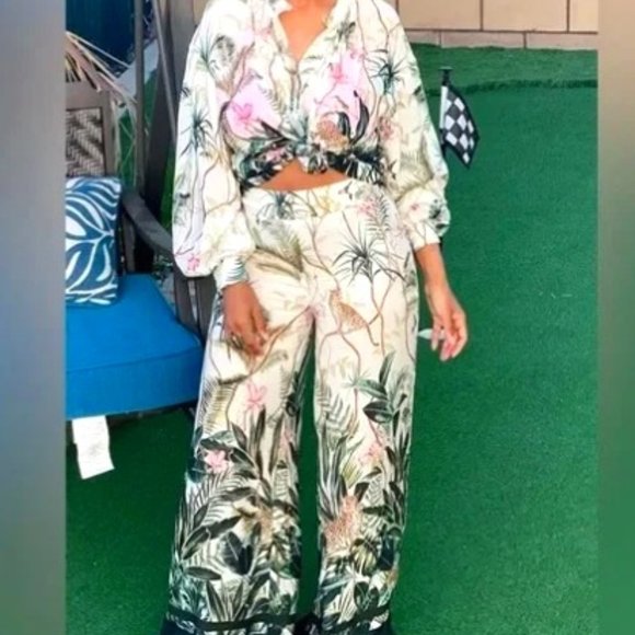 H&M Jaguar Palm Jungle print Blouse / Wide Leg Trouser Set Animal 2 / 4 Like New - Picture 1 of 9